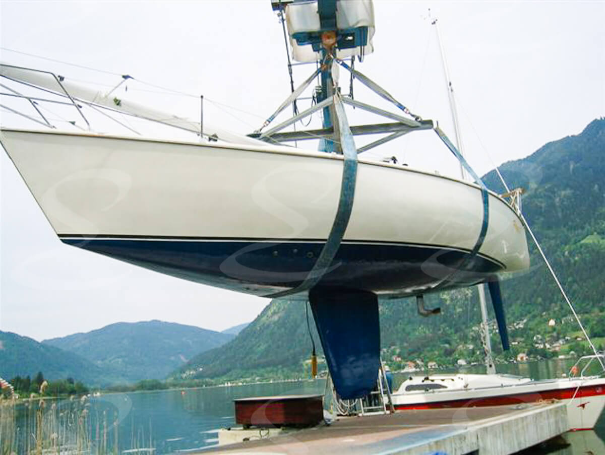 Anti-corrosion coating for boats