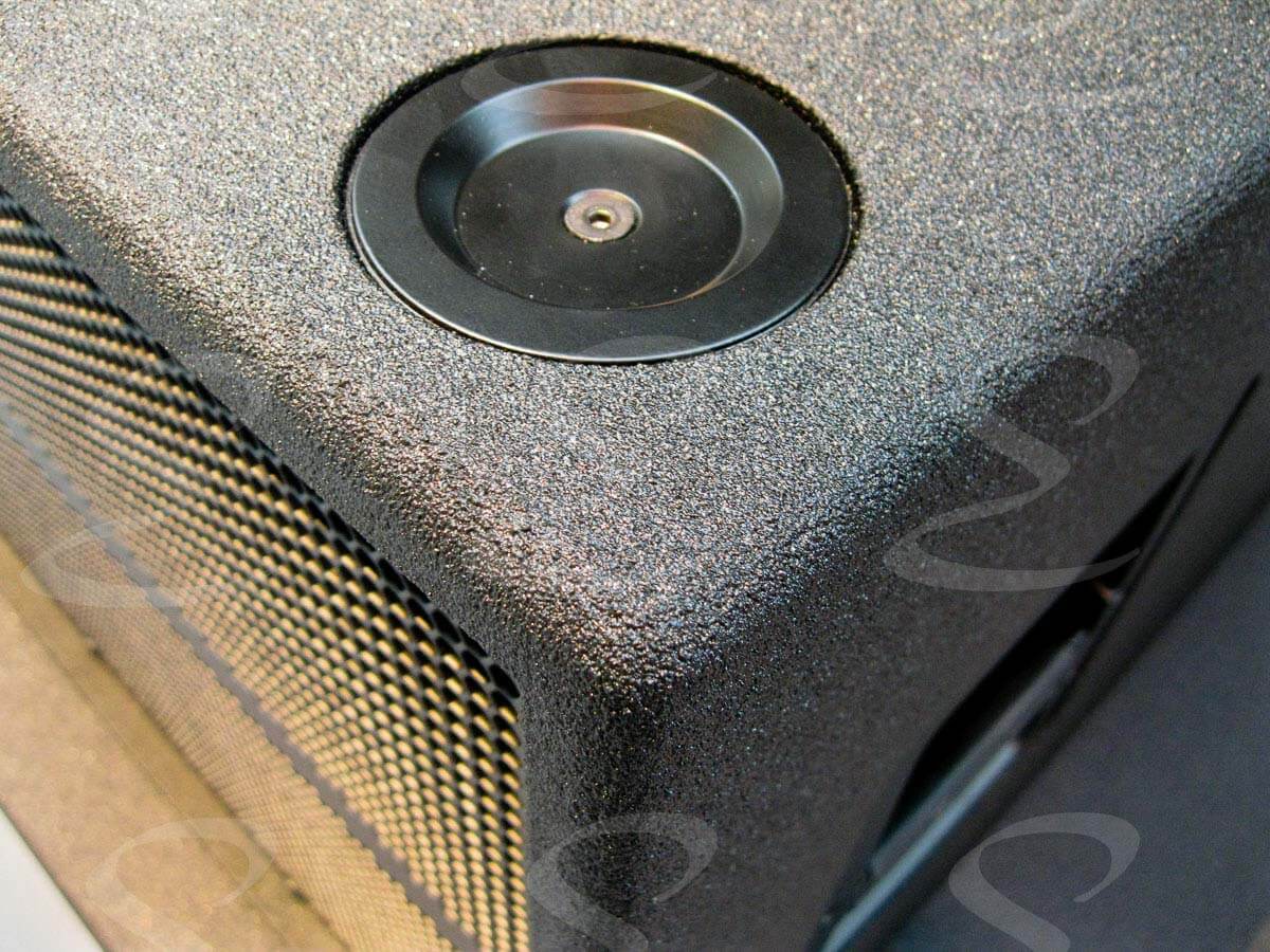 Polilurea per casse acustiche Esempio di rivestimento di cassa acustica com poliurea